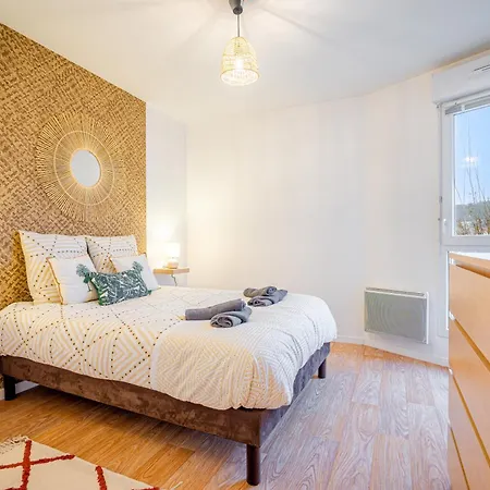 Tropical Nest - - Ligne H Taverny