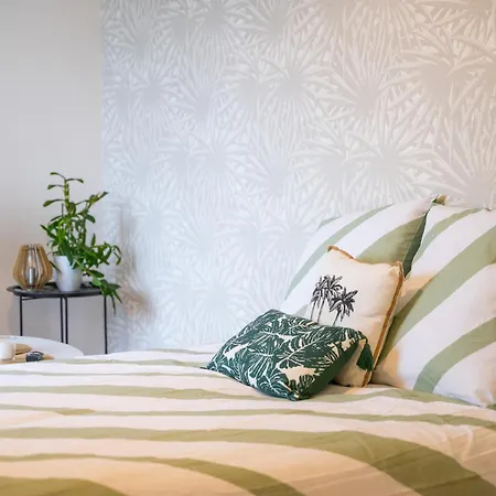 Tropical Nest - - Ligne H * Taverny
